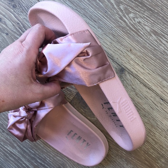 Pink Rihanna Fenty puma satin bow slides - Picture 7 of 8